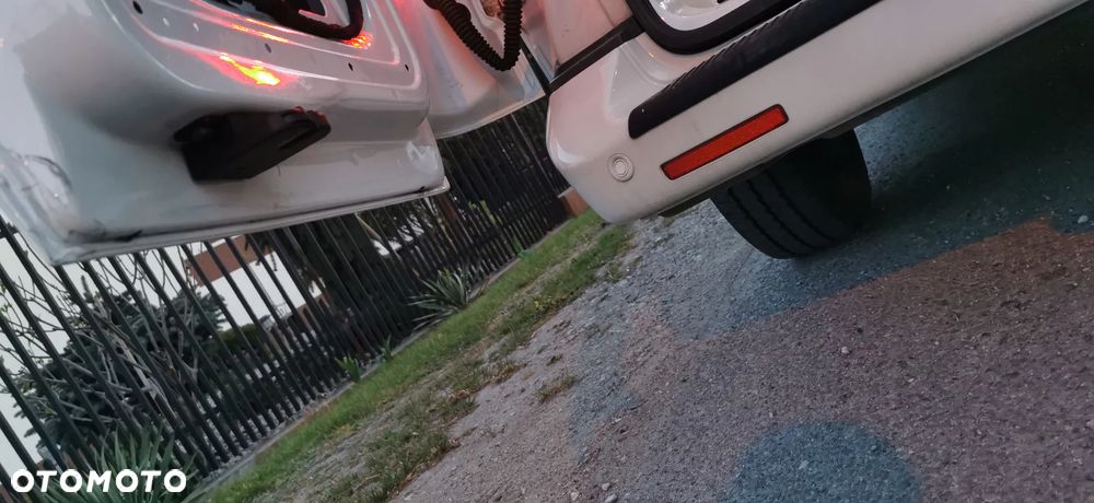 Volkswagen T5 - 20