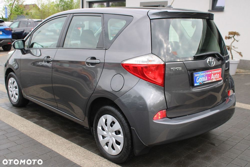 Toyota Verso S - 13
