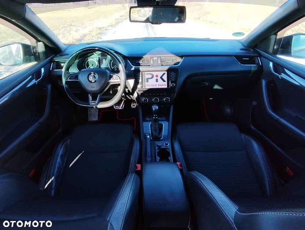 Skoda Octavia 2.0 TDI DSG RS - 13