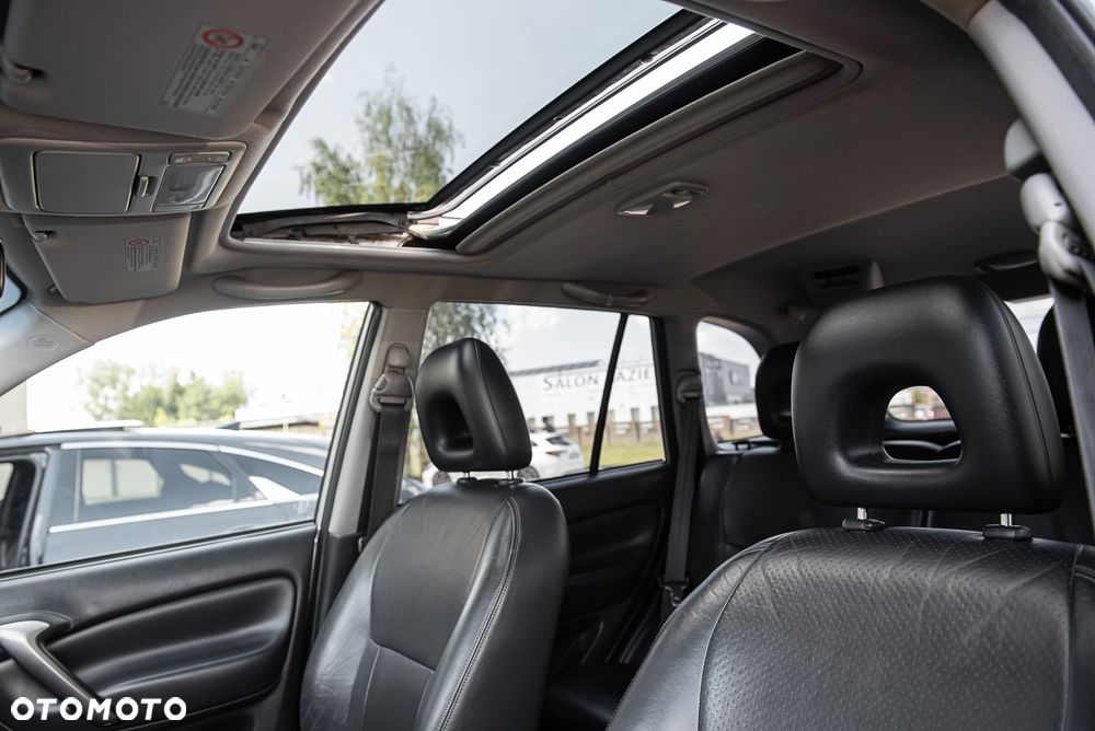 Toyota RAV4 2.0 VVT-i Sol - 9