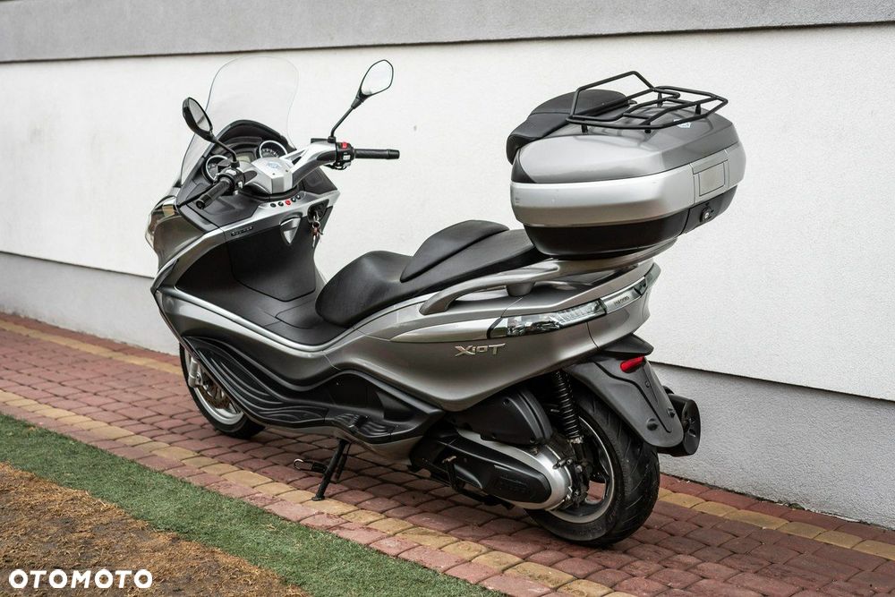Piaggio X10 - 6