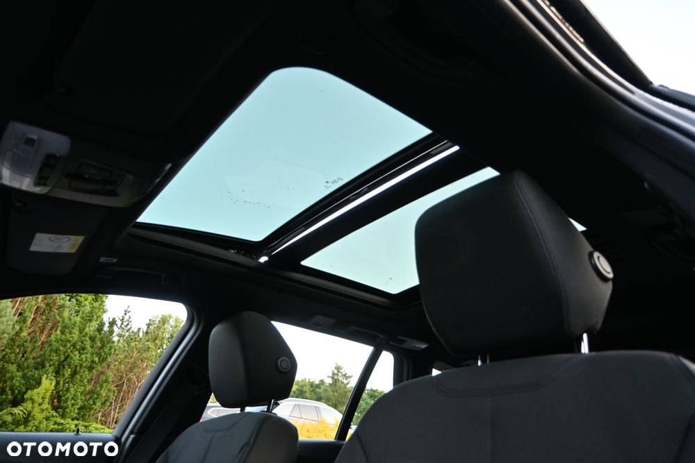 BMW Seria 3 320d Sport-Aut Luxury Line - 31