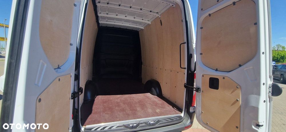 Mercedes-Benz Sprinter - 22
