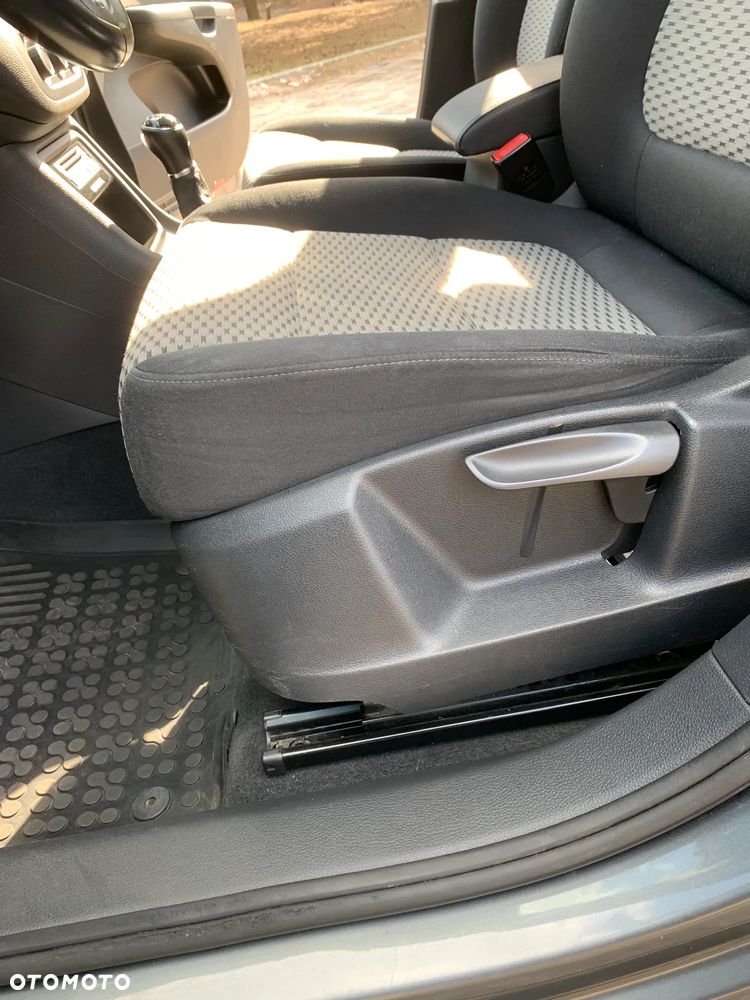 Volkswagen Sharan 2.0 TDI 4Motion BlueMotion Technology Comfortline - 16