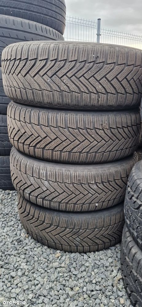 Kia Carens 1.6 GDI M - 24