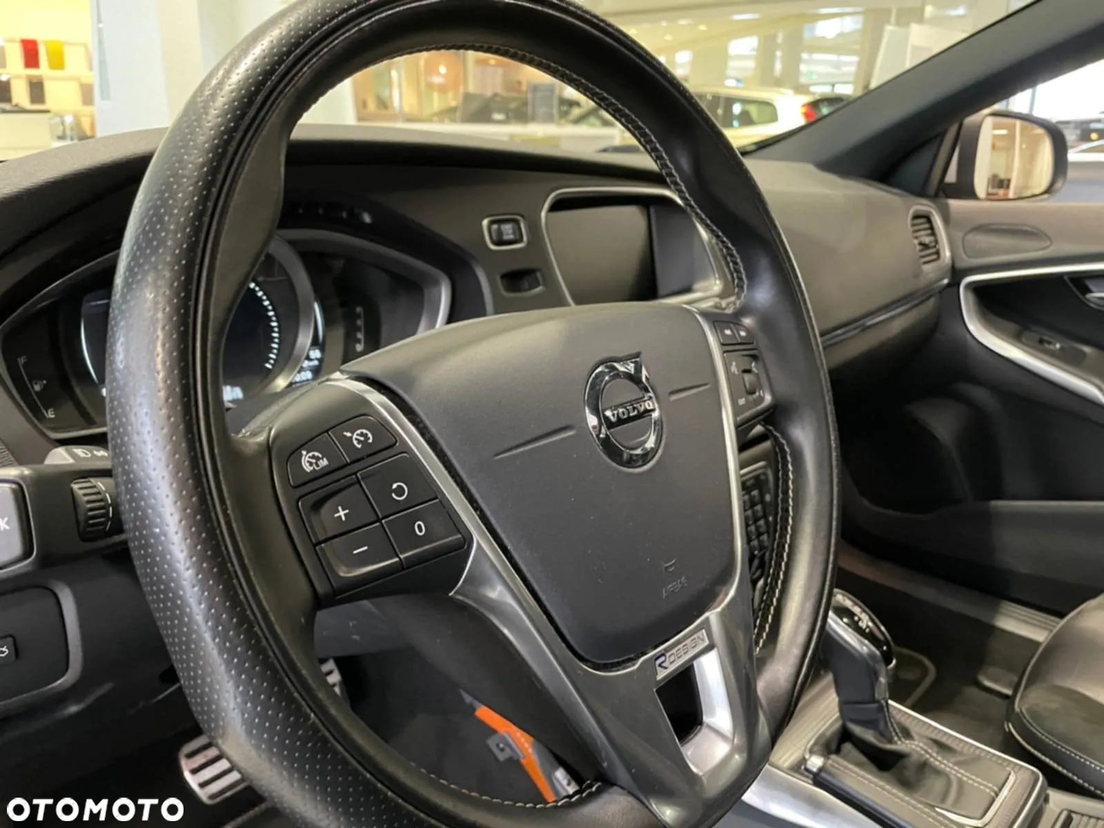 Volvo V40 - 8