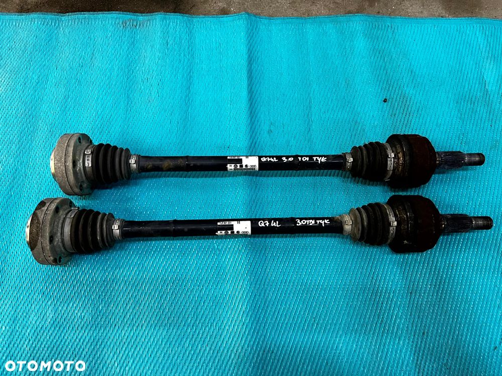 AUDI Q7 4L 3.0 TDI PÓŁOŚ TYŁ TYLNA PRAWA LEWA 7L8501201