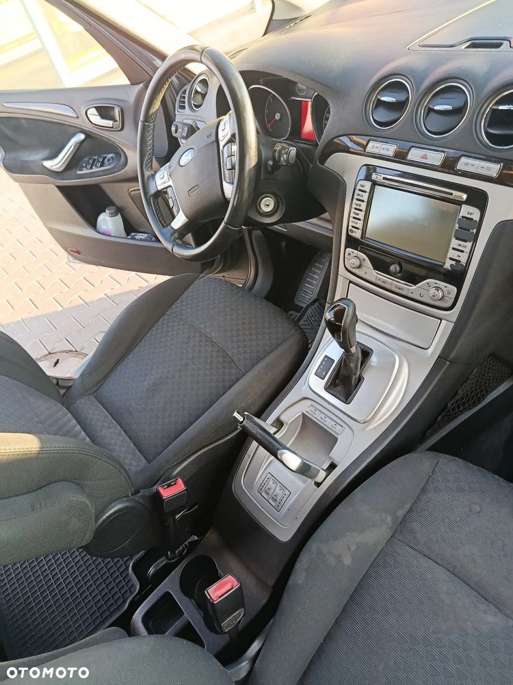 Ford Galaxy 2.0 TDCi Ghia - 12