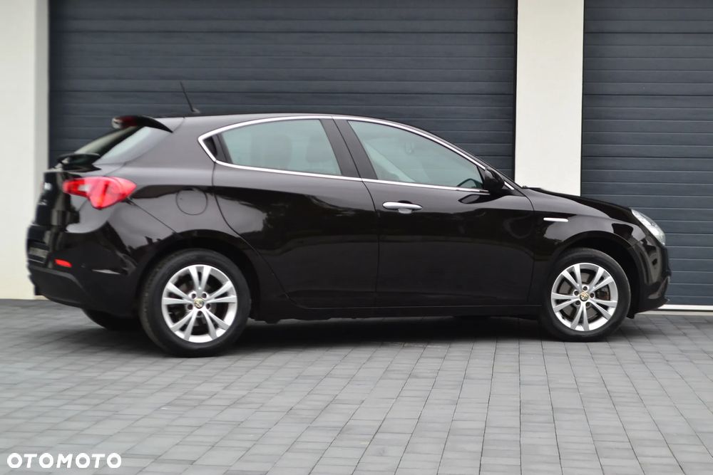 Alfa Romeo Giulietta - 14