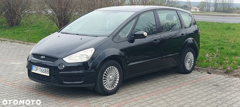 Ford S-Max - 14