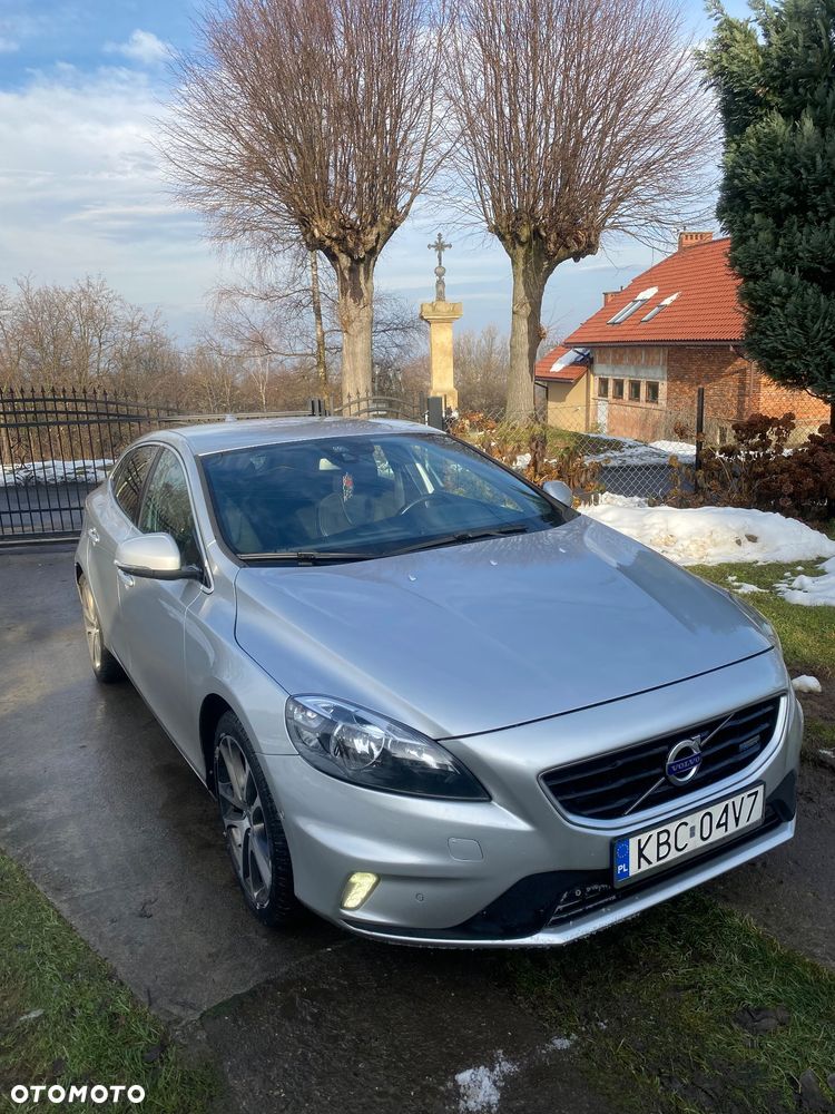 Volvo V40 D4 Drive-E R-Design Summum - 3