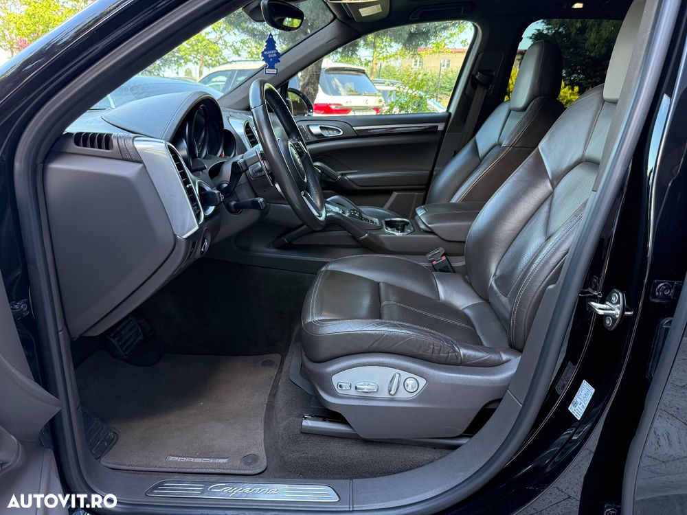 Porsche Cayenne Platinum Edition - 8