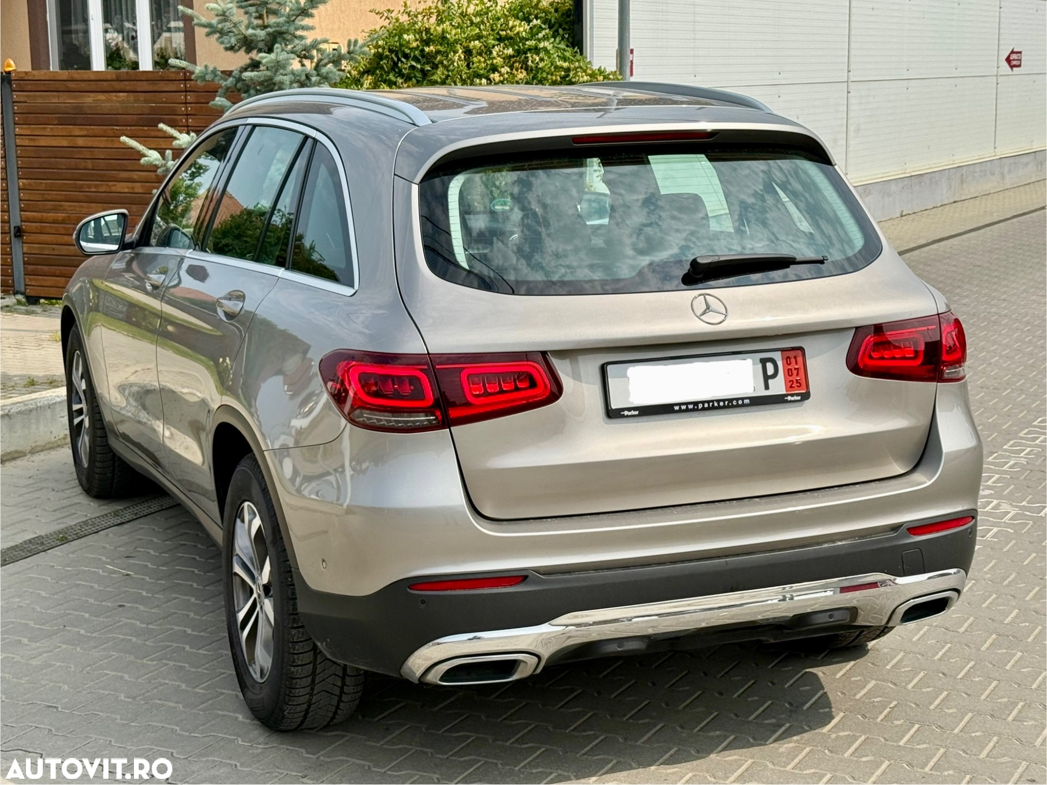 Mercedes-Benz GLC 220 d 4Matic 9G-TRONIC Exclusive - 8