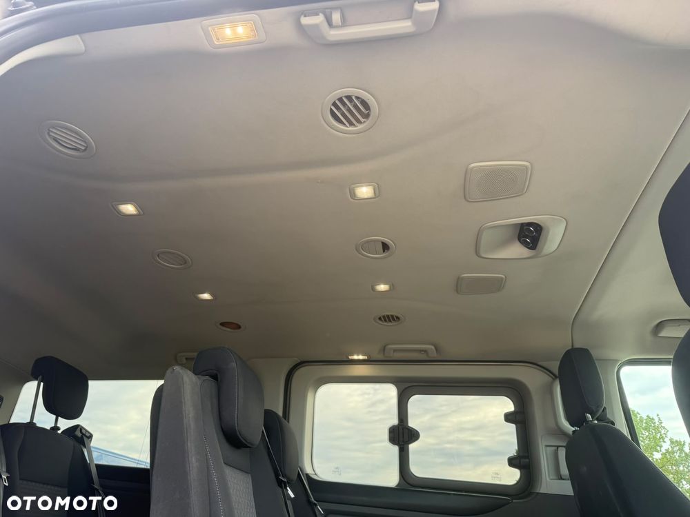 Ford Tourneo Custom 310 L2H1 VA Autm Titanium X - 19
