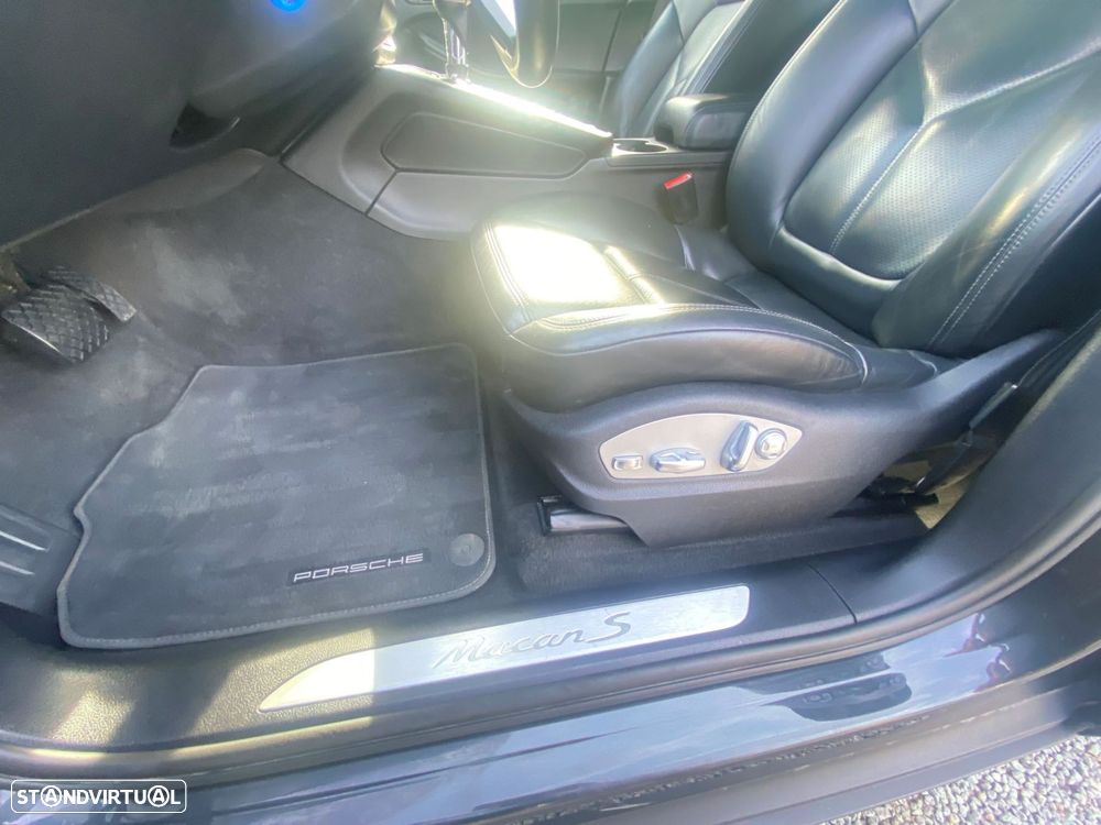 Porsche Macan S - 45