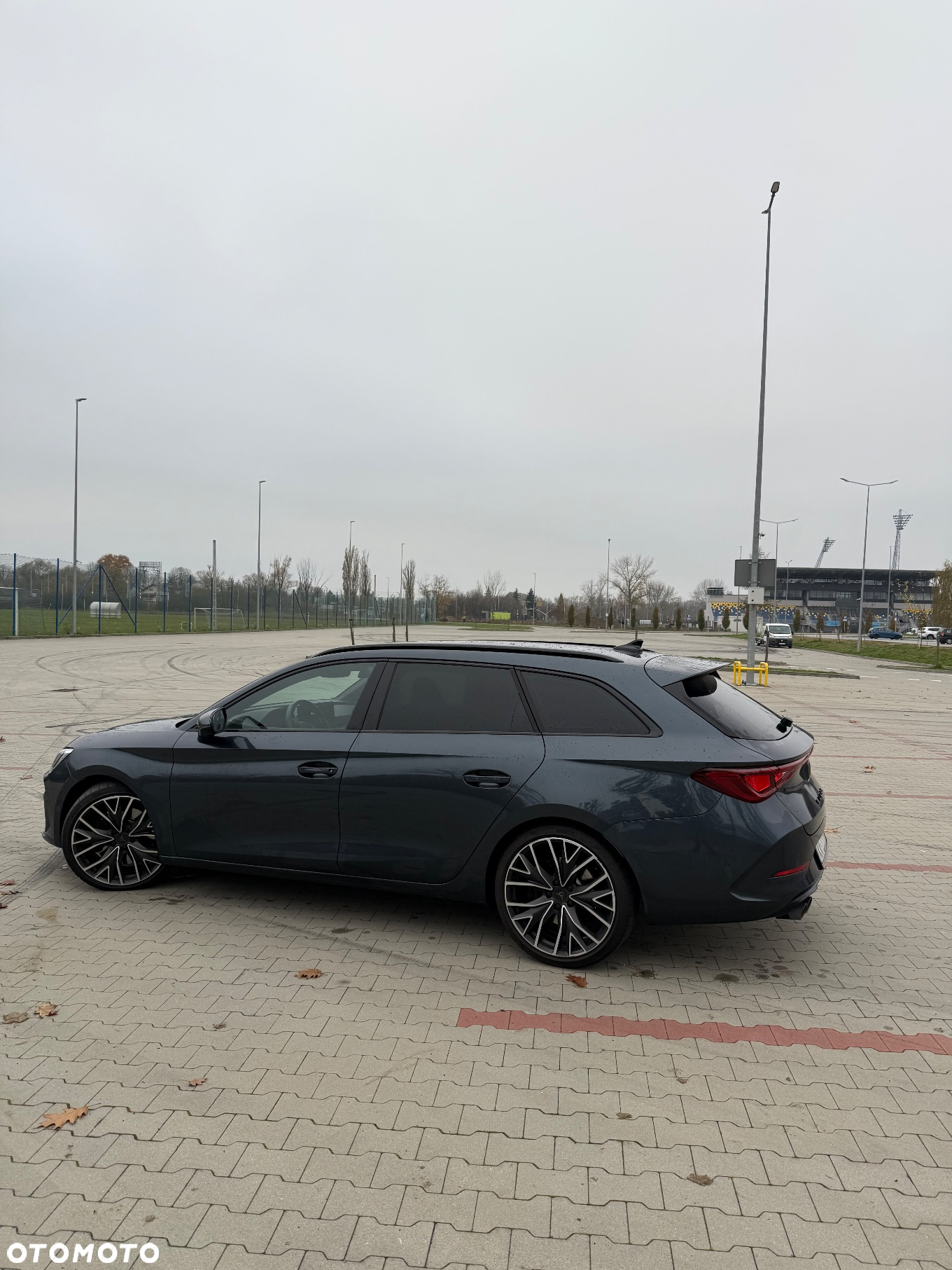 Cupra Leon 2.0 TSI 4Drive VZ DSG - 2