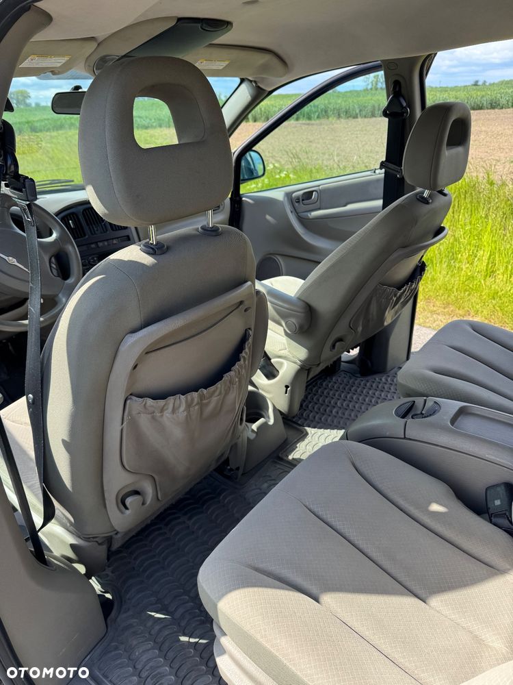 Chrysler Voyager 2.5 SE CRD - 8
