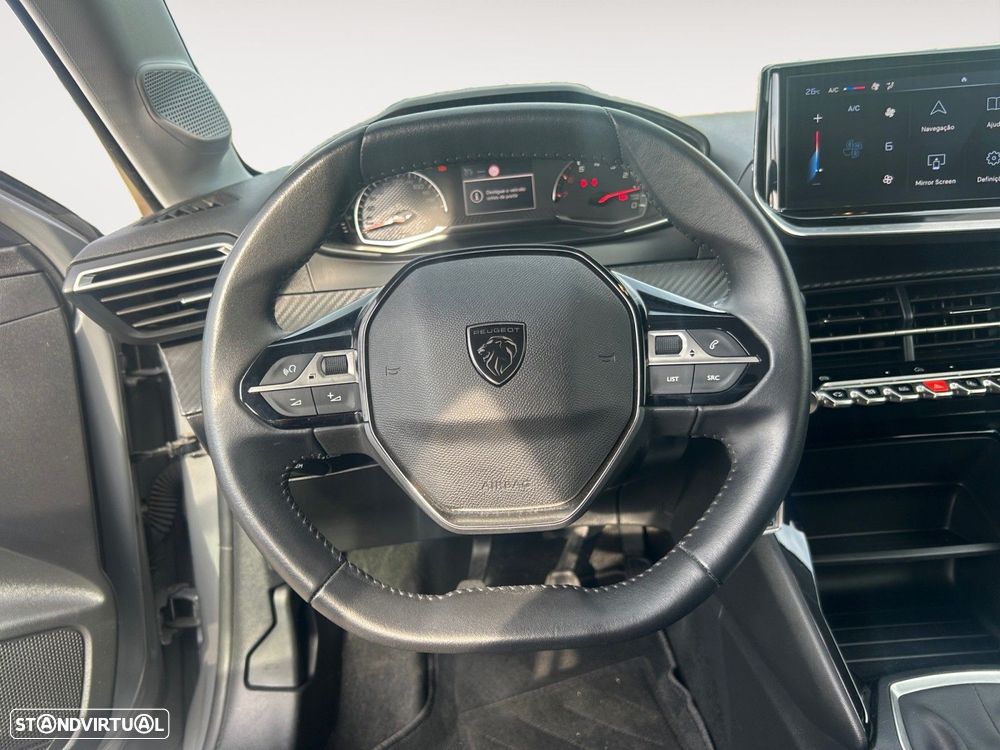 Peugeot 208 1.2 PureTech Active - 12