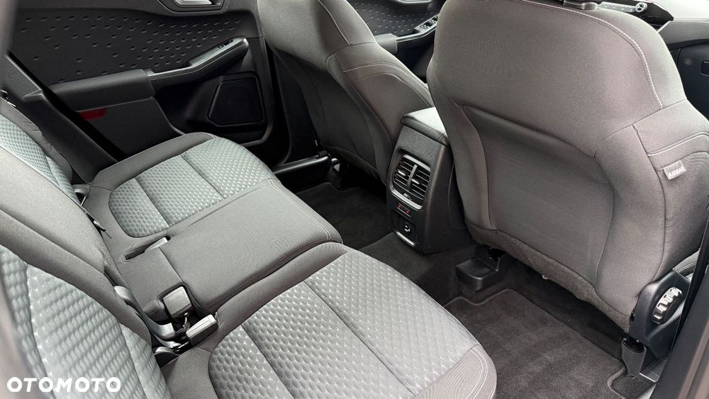 Ford Kuga - 28