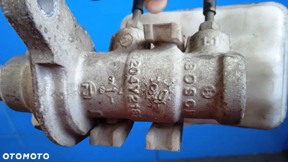 Pompka hamulcowa zbiorniczek Toyota Aygo - 2