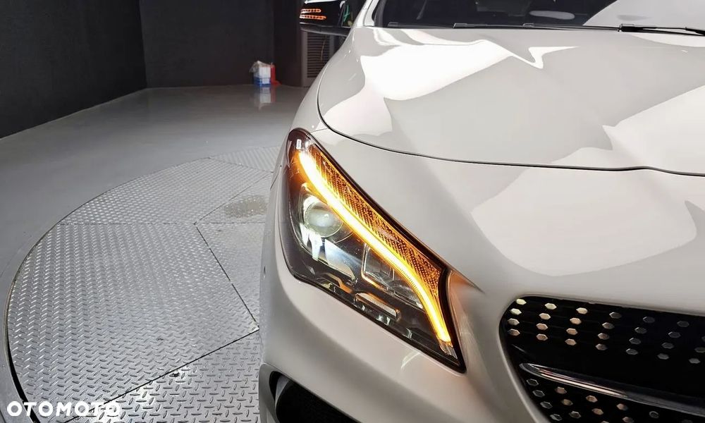 Mercedes-Benz CLA 250 4Matic 7G-DCT AMG Line - 8