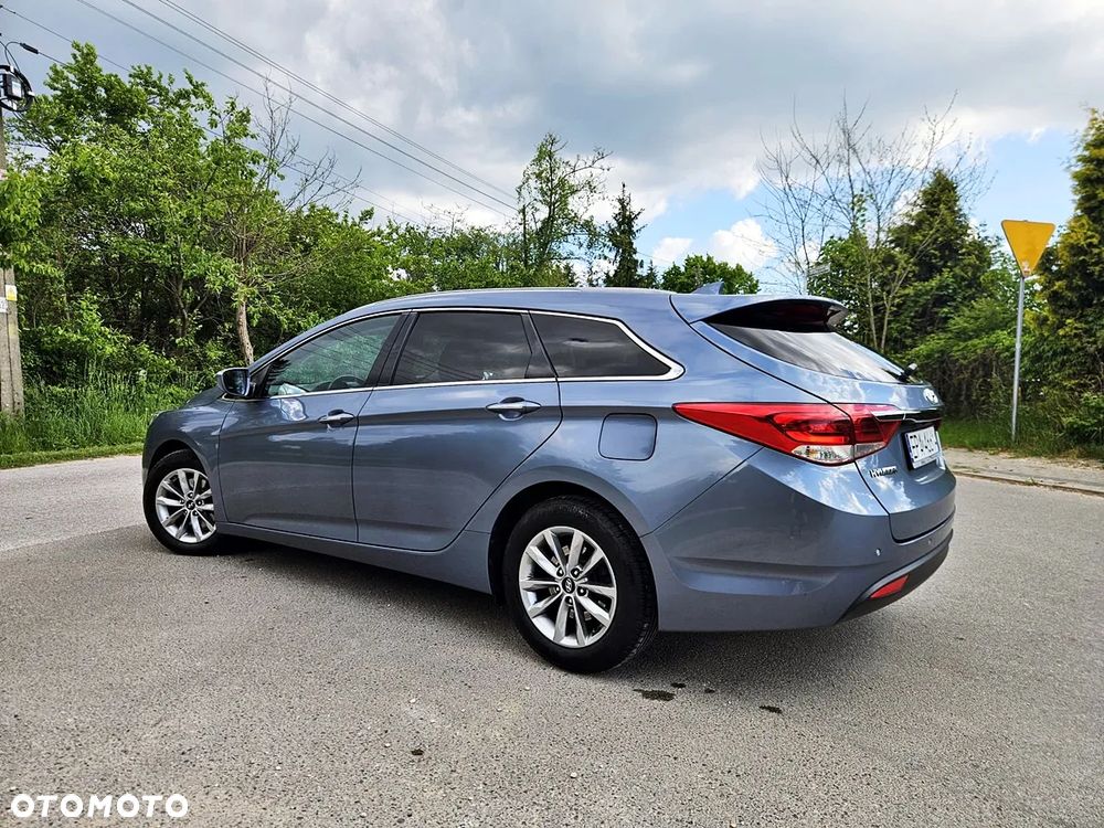 Hyundai i40 Kombi blue 1.7 CRDi Premium - 11