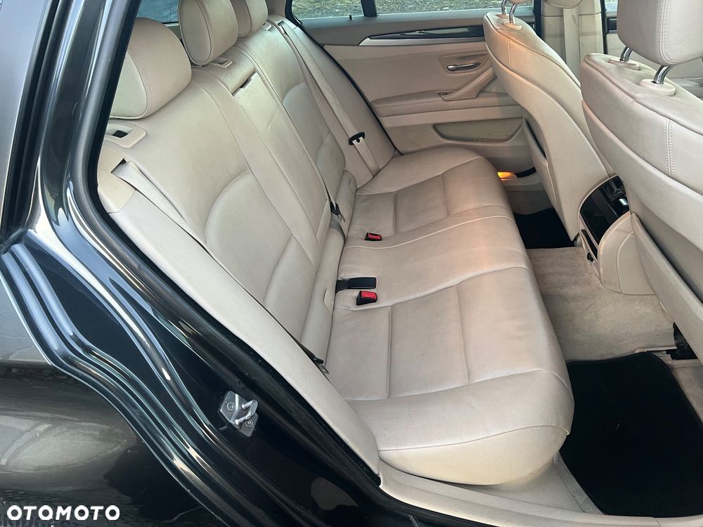 BMW Seria 5 520d Luxury Line - 20