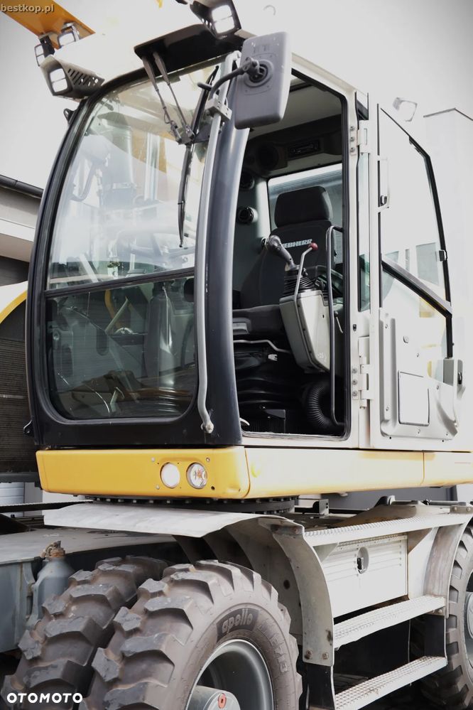 Liebherr A914 Compact - 24