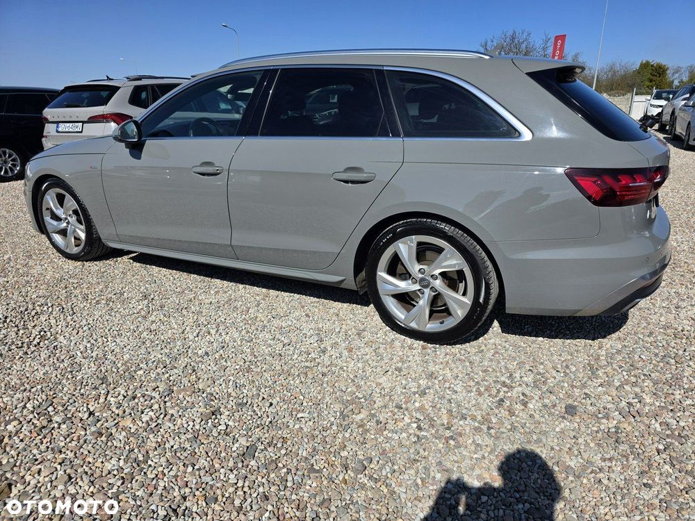 Audi A4 Avant 30 TDI S tronic S line - 30