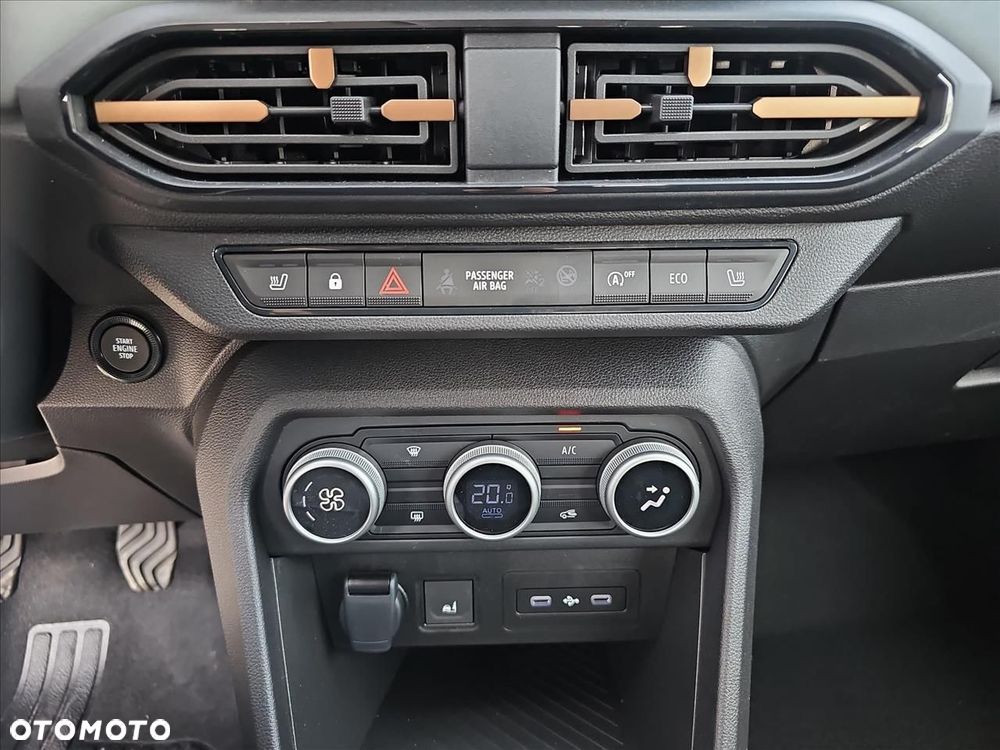 Dacia Sandero - 16