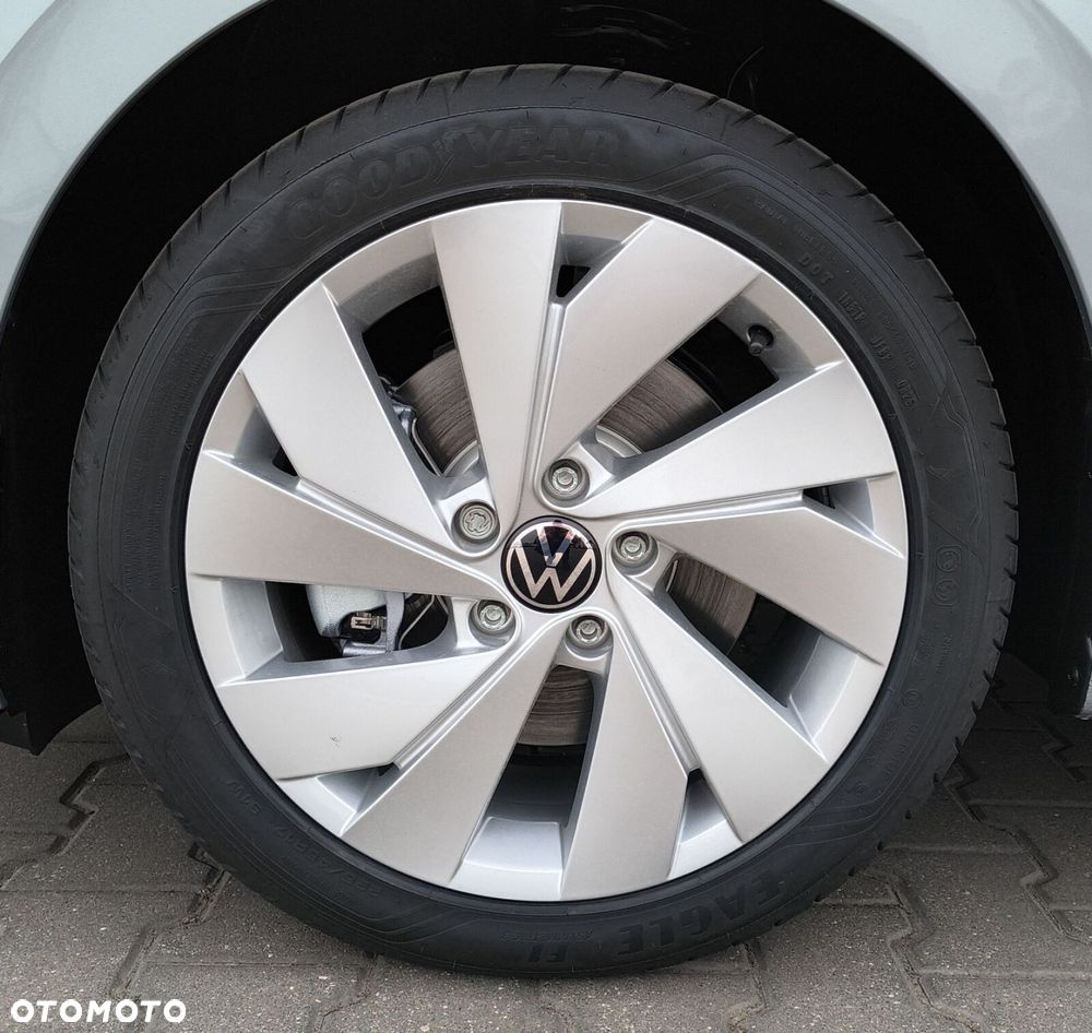 Volkswagen Golf - 21
