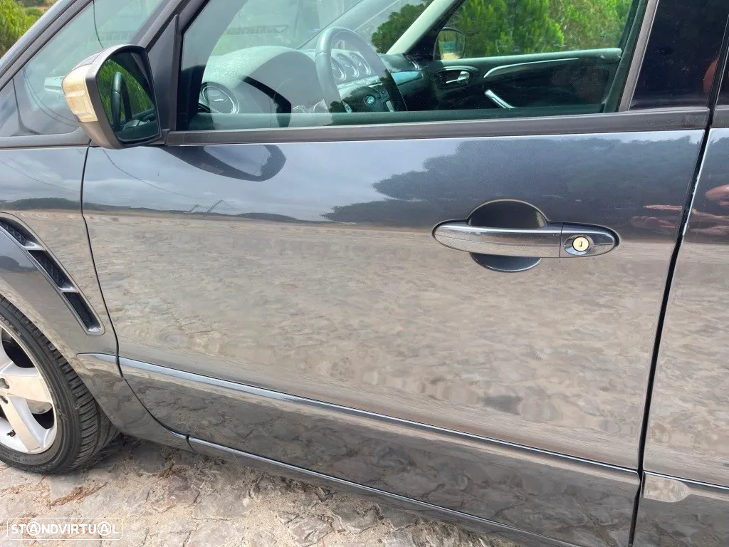 Ford S-Max 1.8 TDCi Titanium 7L - 9