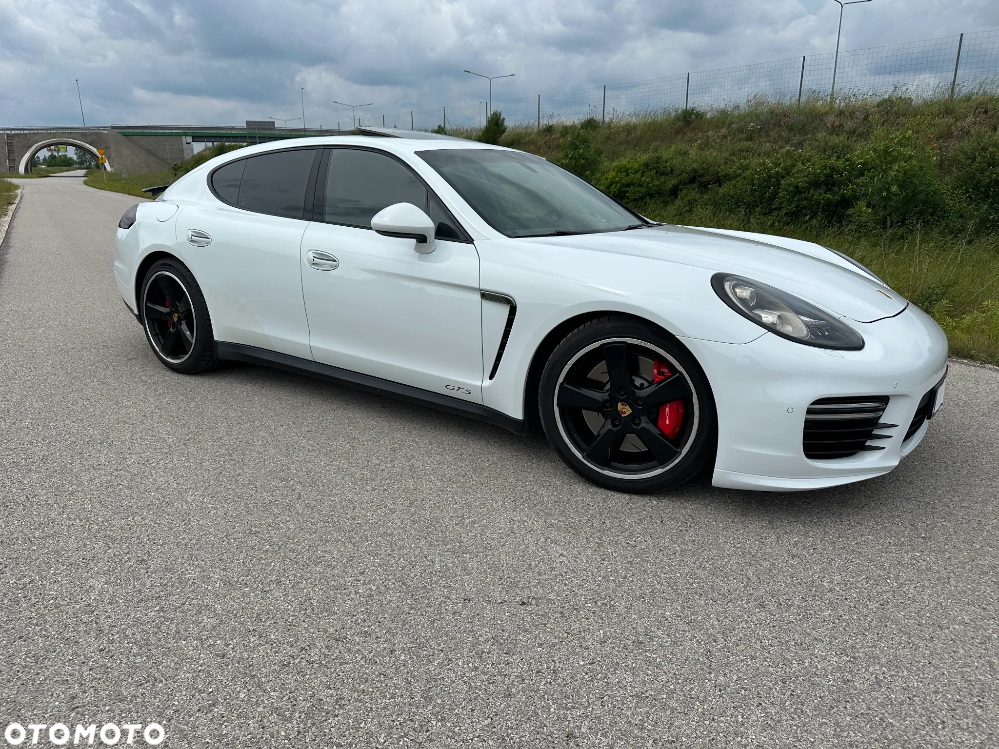 Porsche Panamera GTS PDK - 5
