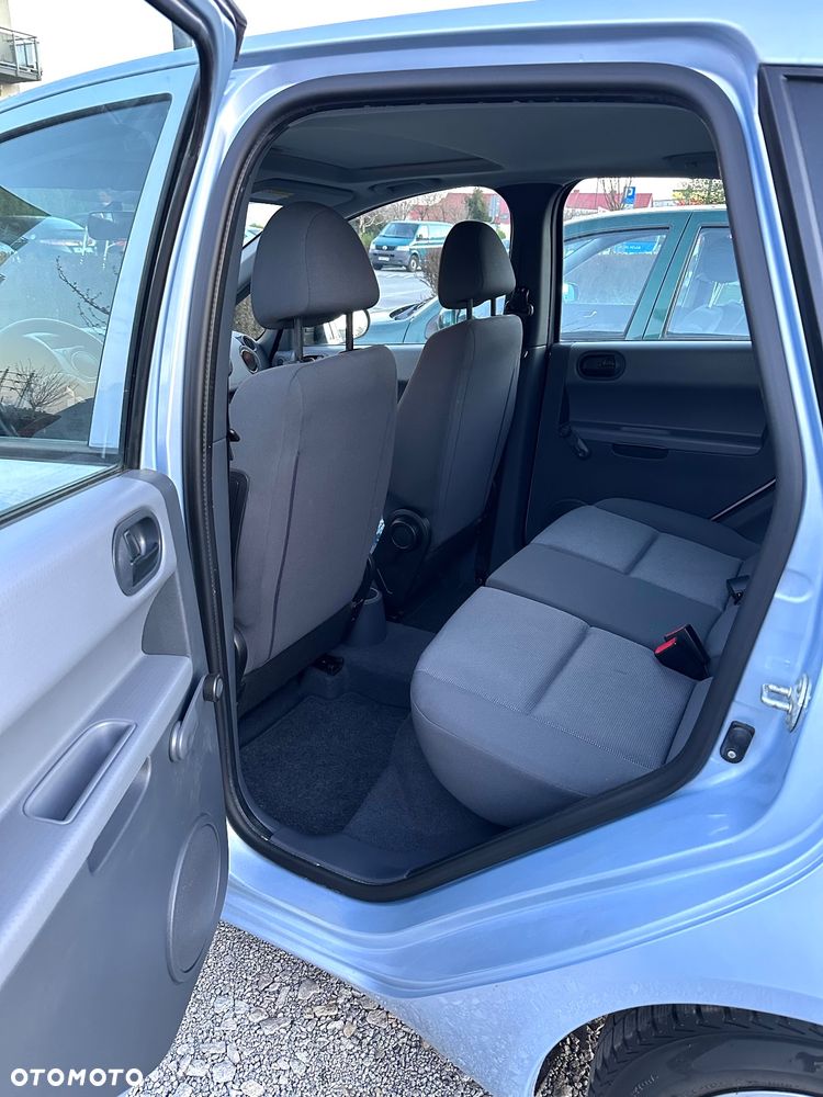 Mitsubishi Colt - 14