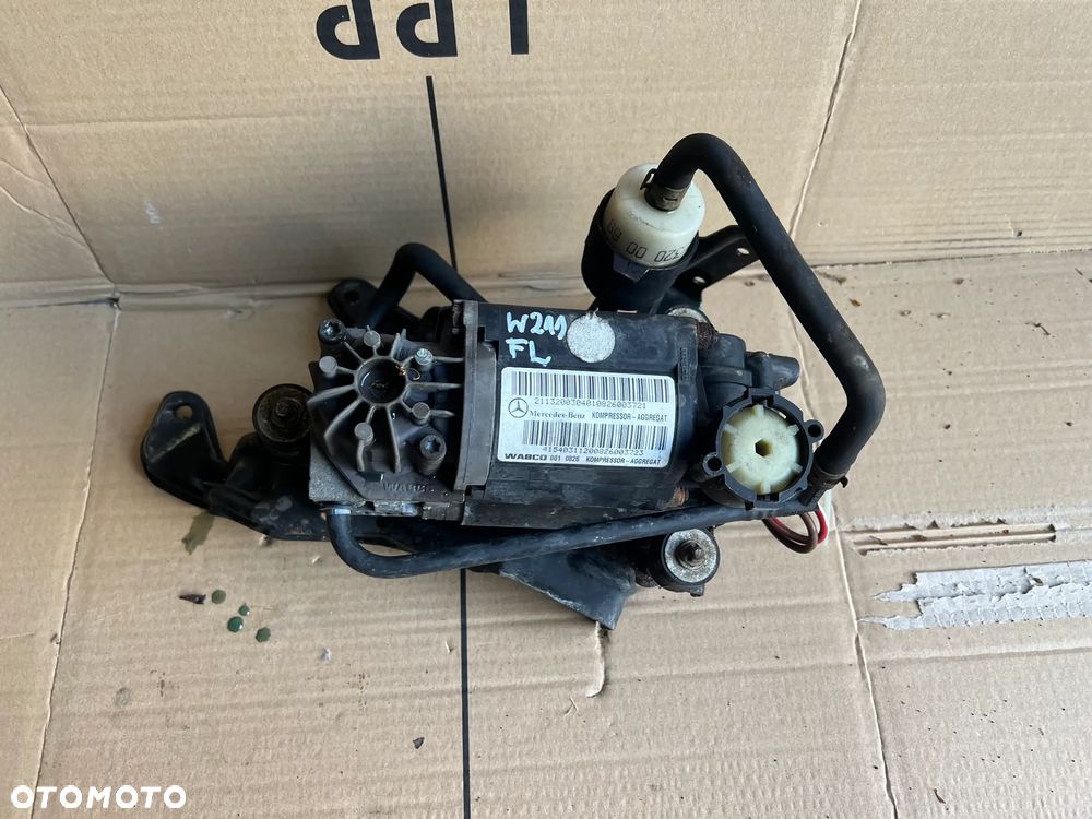 Kompresor zawieszenia sprężarka Mercedes E Klasa W211 2.2 CDI Lift kombi A2113200304 - 2