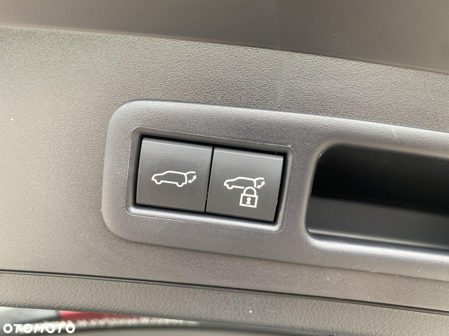 Lexus UX - 24