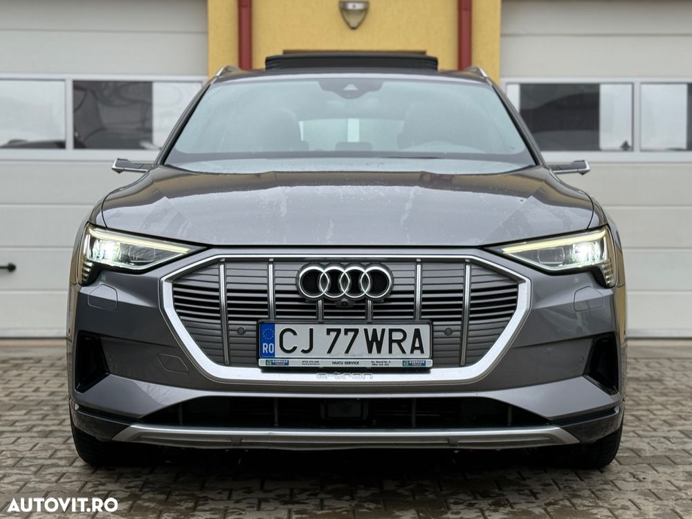 Audi e-tron 55 quattro - 38