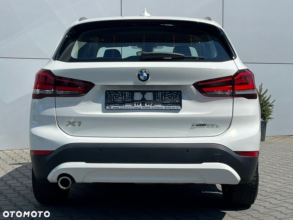 BMW X1 xDrive25e Advantage - 12