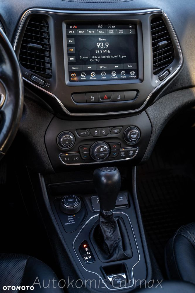 Jeep Cherokee - 19