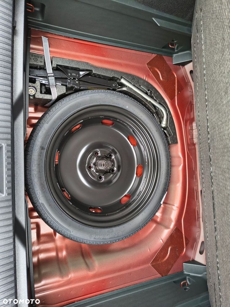 Volkswagen T-Roc - 8