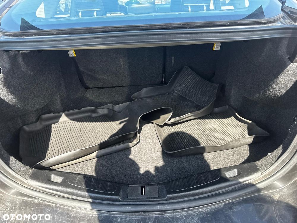 Ford Fusion 2.0 EcoBoost Titanium - 19