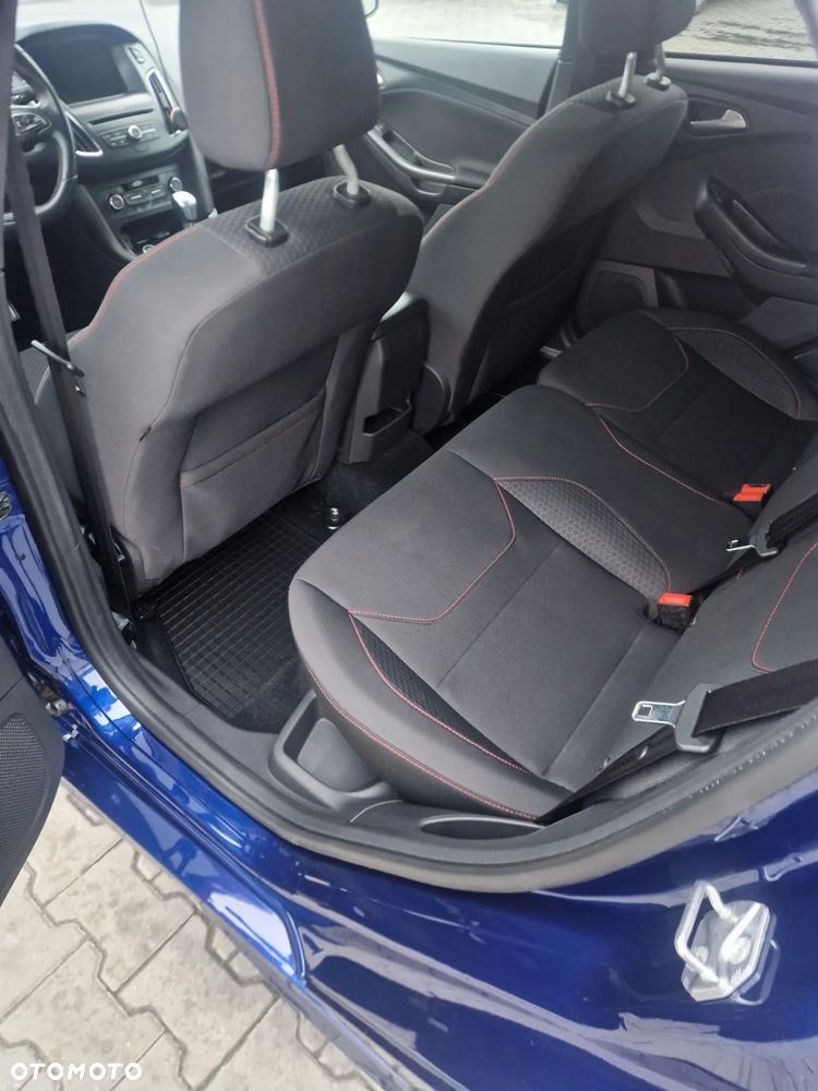 Ford Focus 1.5 EcoBoost ST-Line - 11