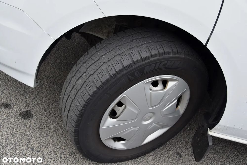 Ford TRANSIT CUSTOM 320 L2H1 - 33