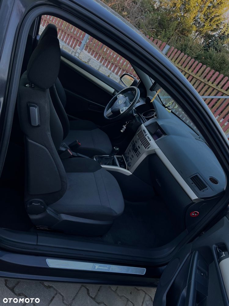 Opel Astra 1.6 Cosmo - 9
