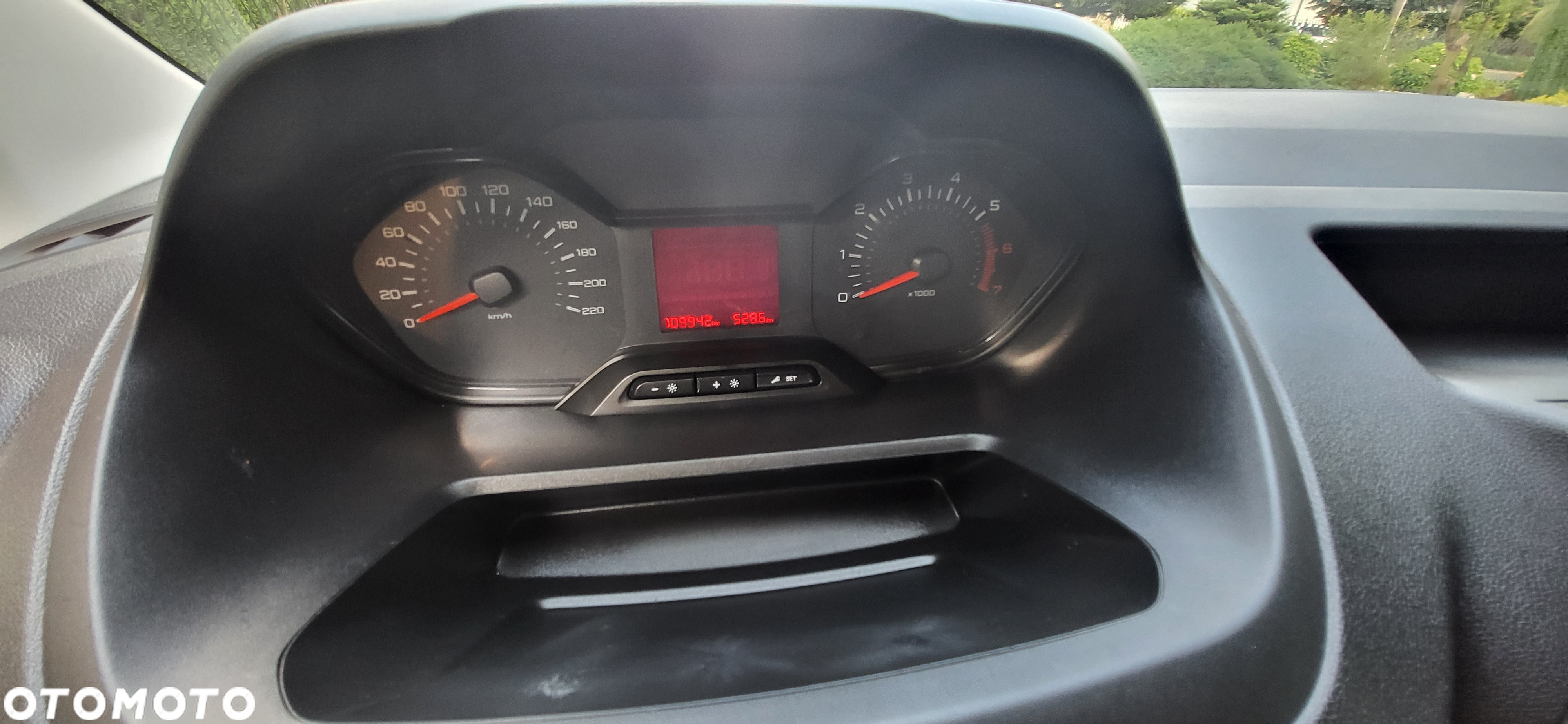 Peugeot Partner - 10