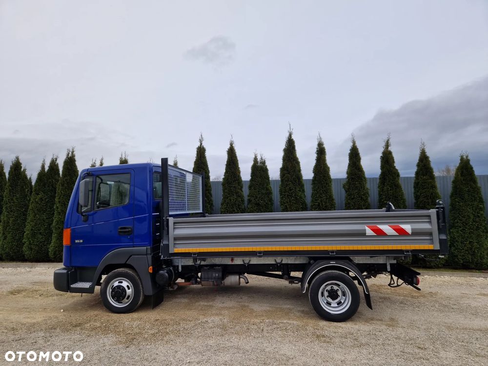 Nissan Atleon 3.0 - 27