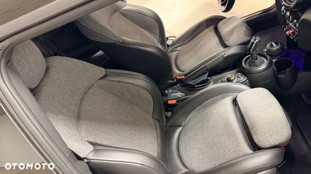 MINI Cooper Standard - 27