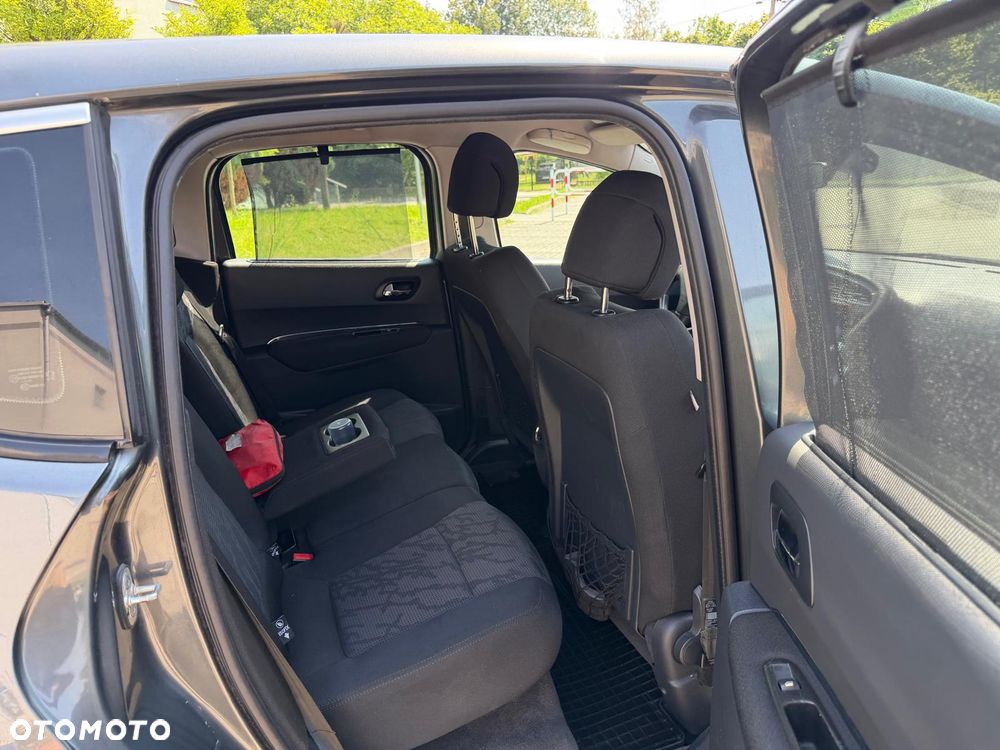 Peugeot 3008 1.6 HDi Trendy - 10