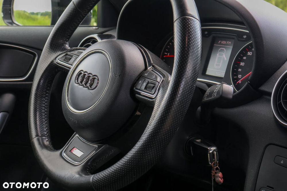 Audi A1 3-drzwiowe 1.6 TDI S line edition - 11