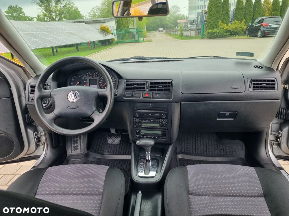 Volkswagen Golf 1.6 Trendline - 5